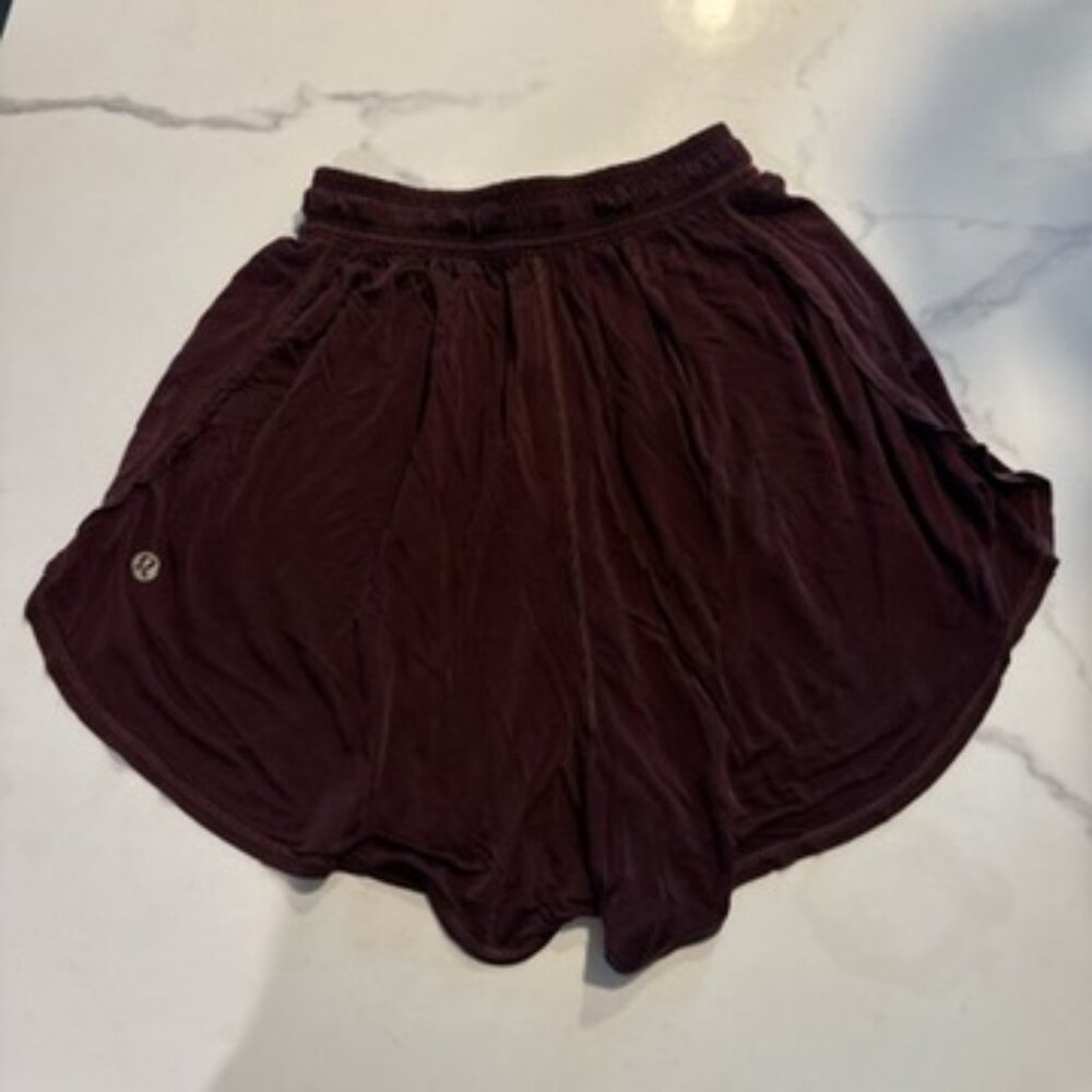 Lululemon burgundy flowy shorts